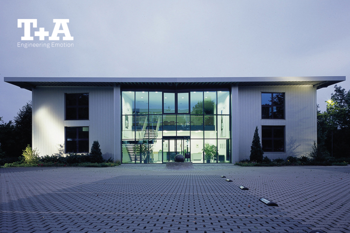 Herford_fabryka-T+A